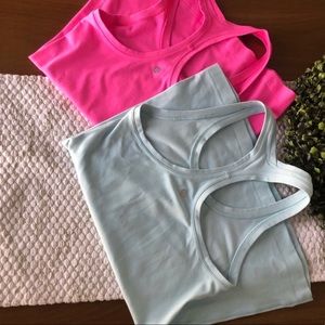 SOLD NOT AVAILABLE FOR PURCHASE BUNDLE LULULEMON TANKS size 4 great condition!!!
